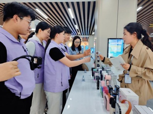 企业行探岗研技，产教协同育新机——信息工程系工程创新班师生赴企业开展岗位实践与竞赛调研
